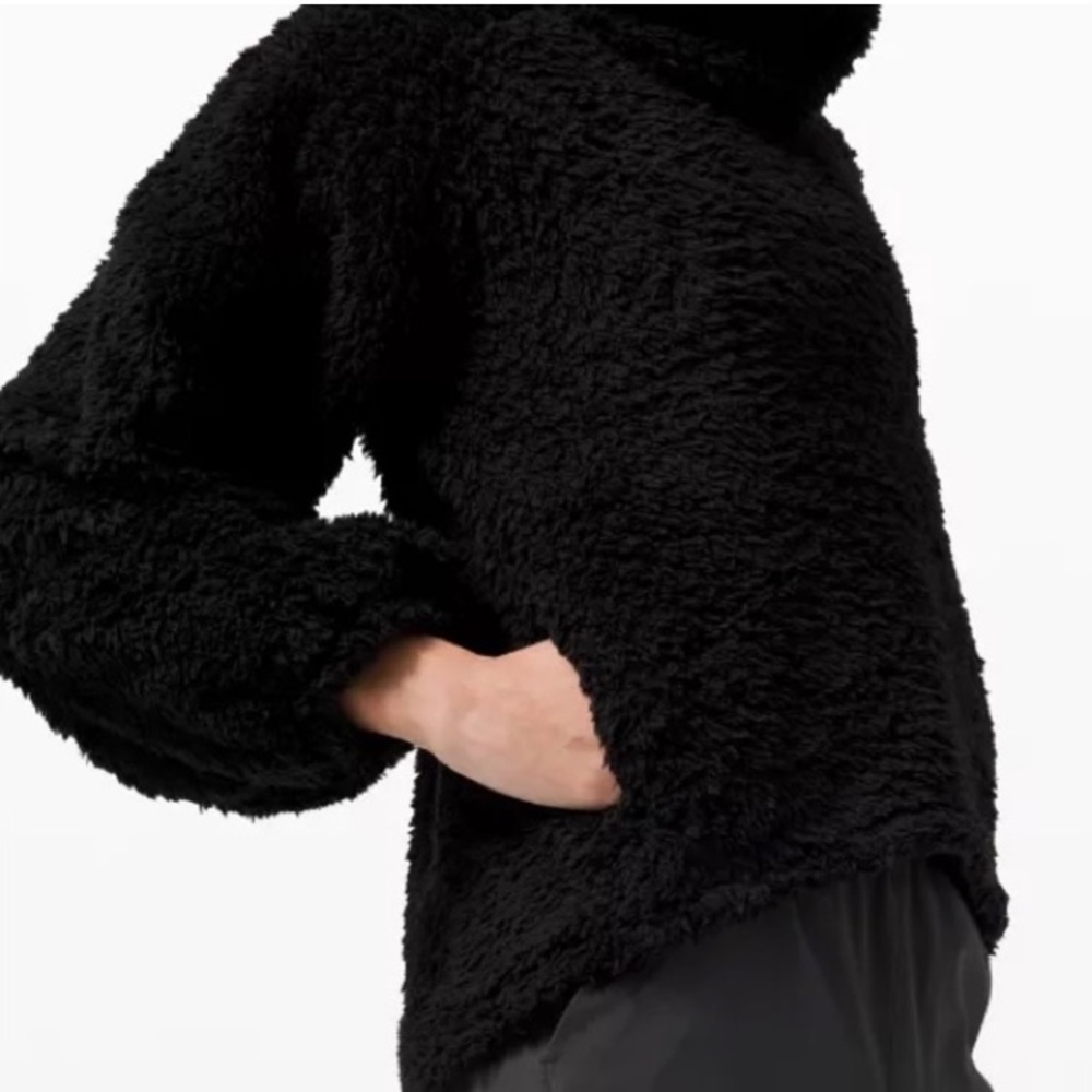 Lululemon Warm Restore Sherpa Pullover Medium/Large